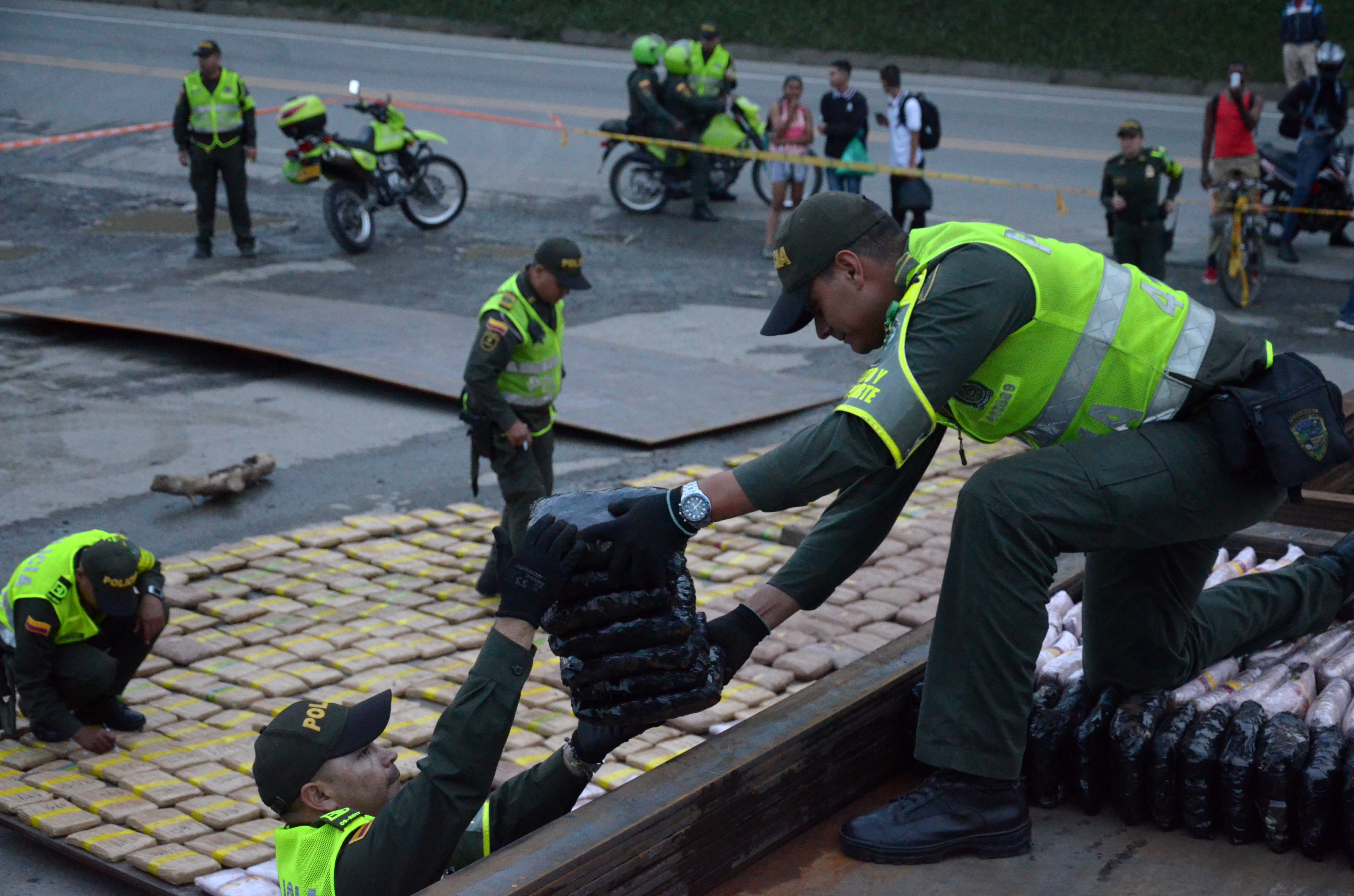 Policía se incauta de más de una tonelada de marihuana