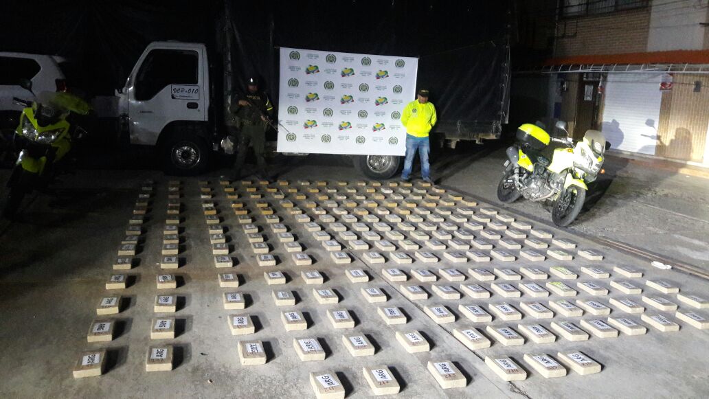 Cargamento_incautado_por_la_Seccional_de_Transito_y_Transporte