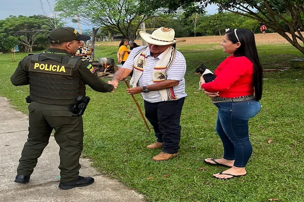 Diálogo con la comunidad
