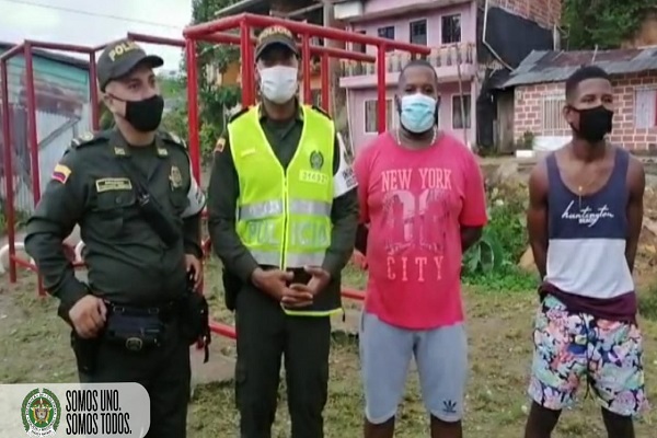 En-un-esfuerzo-entre-la-comunidad-y-la-Policía-recuperamos-un-parque-del-barrio-minuto-de-dios-de-Quibdó