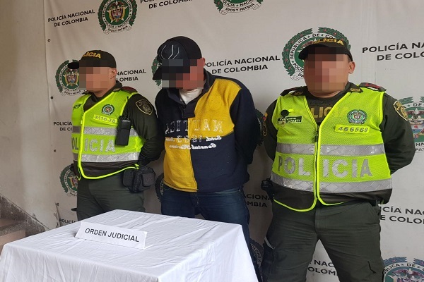 está relacionado con el hurto de 6 motocicletas