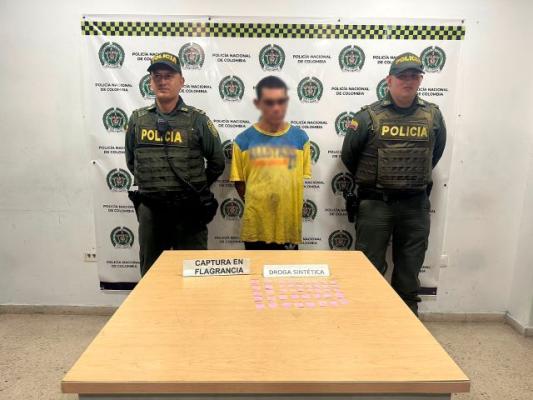 Este sujeto se movilizaba con varias dosis de tusibi, y estaría involucrado en varios delitos