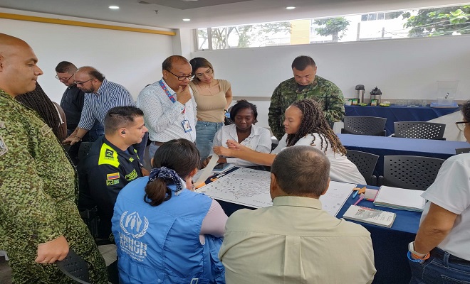 Mesa de trabajo con la ONU